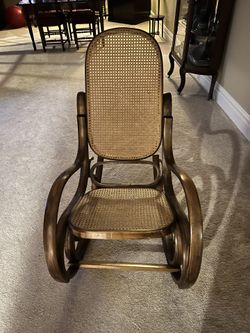 Bentwood Rocker Excellent Condition