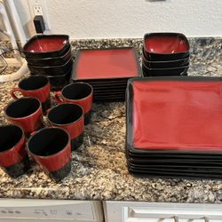 30 Piece Stoneware Dining Set