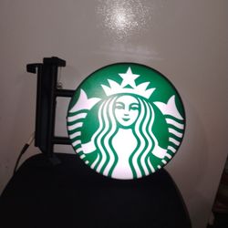 2 Starbucks Lights