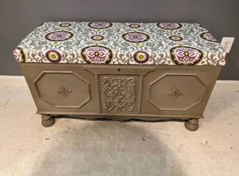 Storage Cedar Trunk/Chest