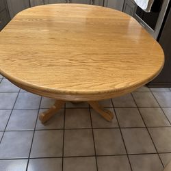 Oak Table And 6 Matching Chairs
