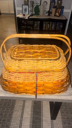 Vintage Wicker Picnic Basket with Handle