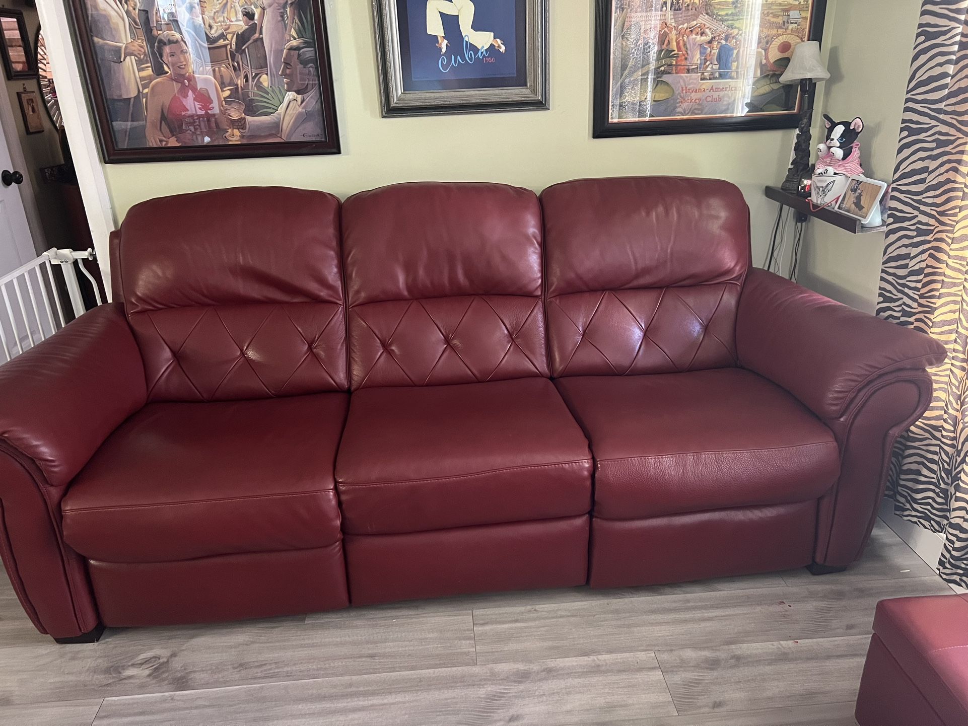 Sofa/Recliner,Bar Stools,Dog Crate