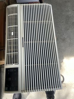 Wall A/c Kenmore With Remote 