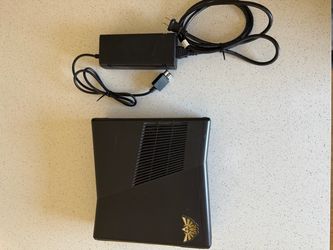 Xbox 360 w/ controllers