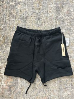 Black Essentials Shorts (XL)