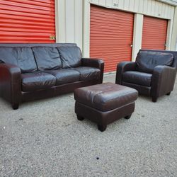Very Nice Set Couch 