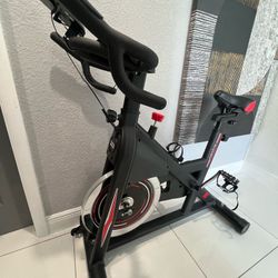 Stationary Bike / Bicicleta Estática