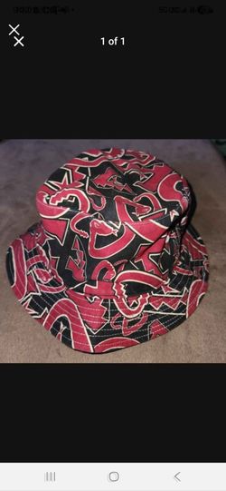 Bucket hat