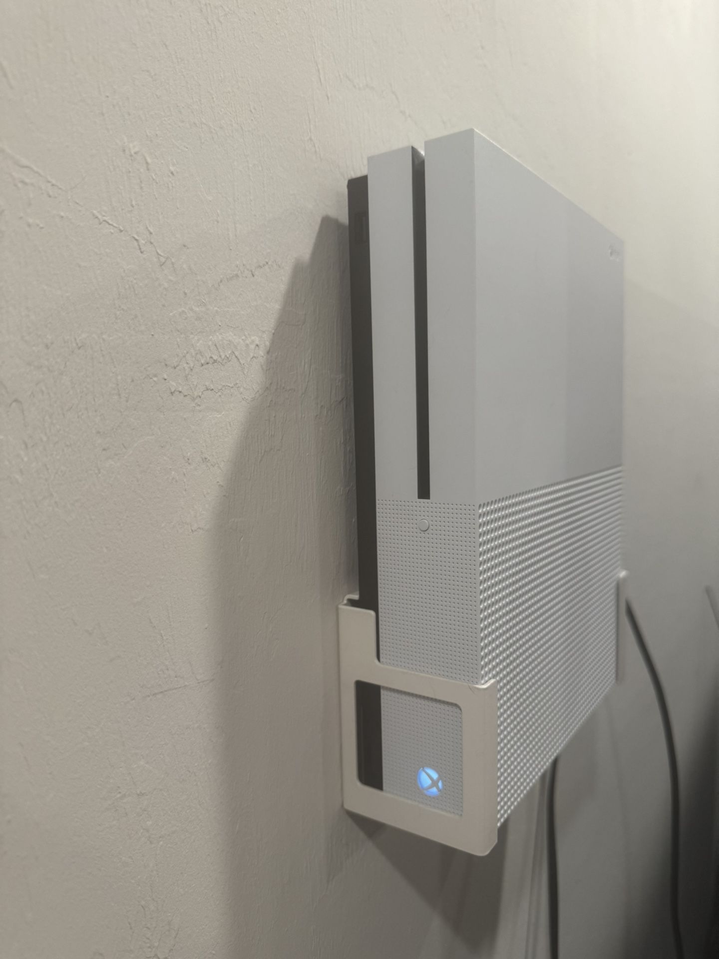 Xbox 1S With Headset