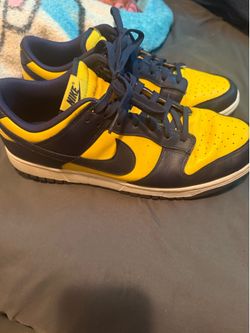 Nike dunk low Michigan