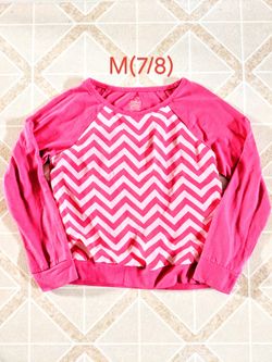 Girls size M(7/8) Chevron Top