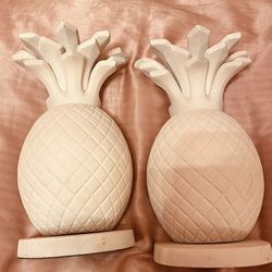 Pineapple Book Ends