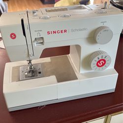 Singer Scholastic Sewing Machine
