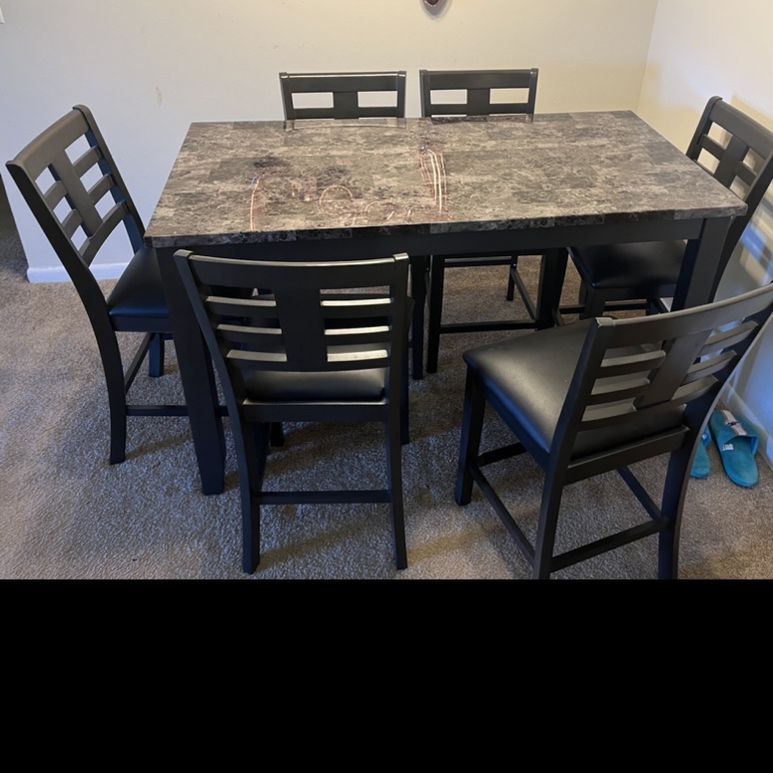 Large Dining Set And 6 Matching Chairs