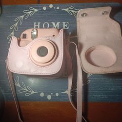 INSTAX CAMERA 