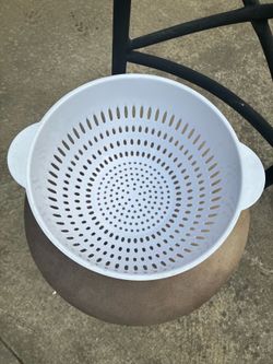 White Plastic Colander