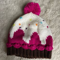 The Children’s Place Baby Girls 6-12 months Knit Winter Pom Pom Hat Cupcake 