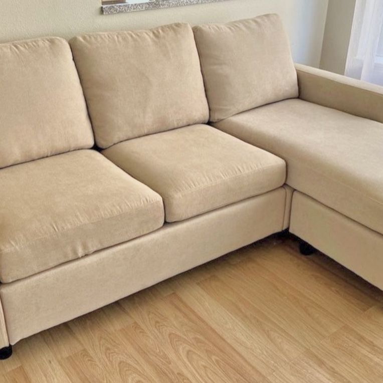 Couch with a chaise, Sofa 