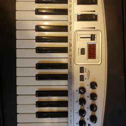 Midiman  Oxygen 8 (M-audio) Keyboard 