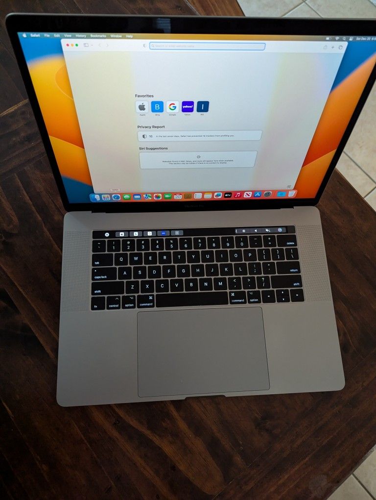 High-Spec MacBook Pro 2017 Touch Bar | i7 Quad-Core | 16GB RAM | 1TB