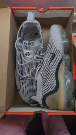 Nike Air VaporMax Flyknit Sneakers