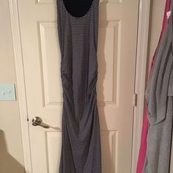 BRAND NEW VS-Very Stretchy Sleeveless Floor Length - Size is Med