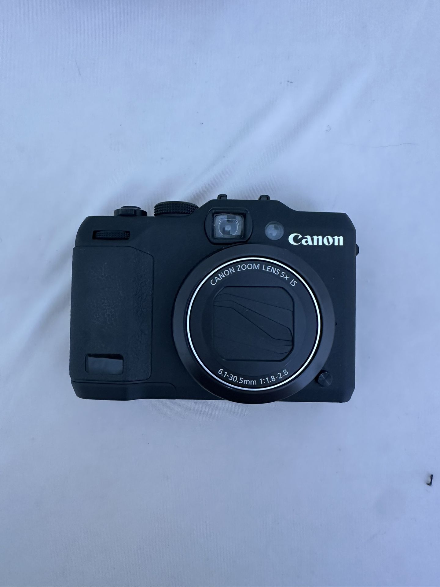 Canon Powershot G15 Digital Camera & Case