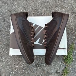 Travis Jordan 1 low brown Velvet size 8