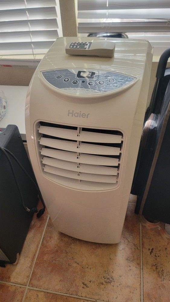 Portable Air Conditioner - Haier with Remote