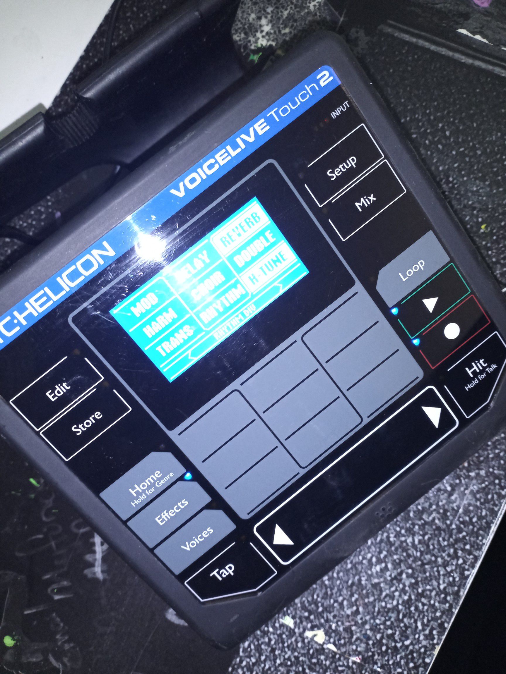 T.C .Helicon voice live touch 2