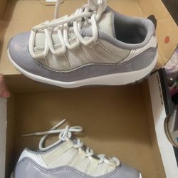 Jordan 11 Retro Low 