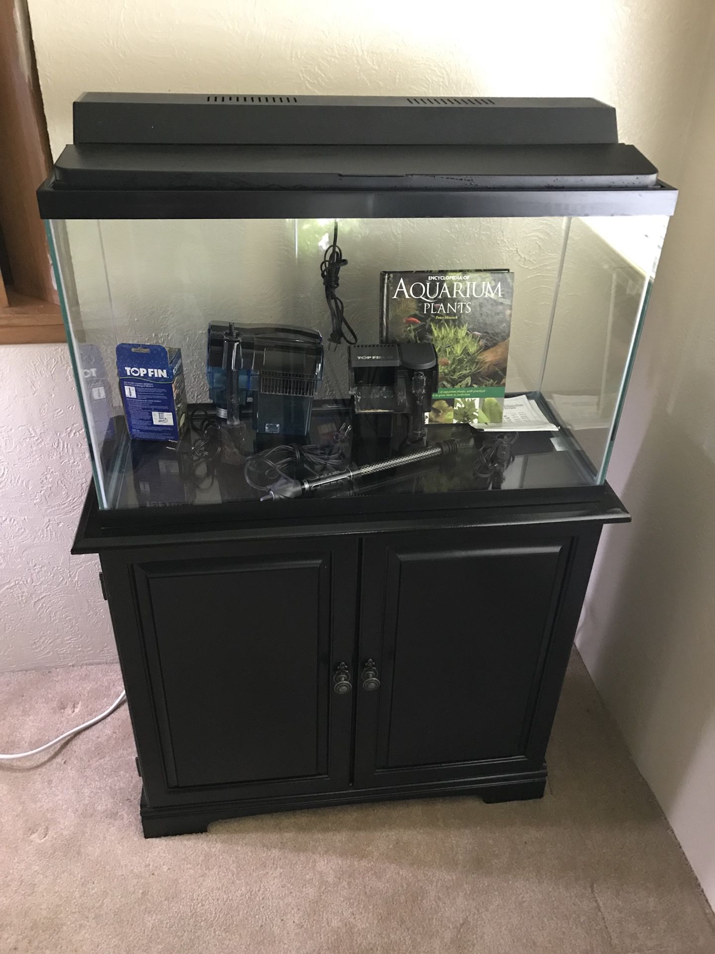 29 gallon aquarium fish tank complete setup with stand