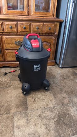 Wet /Dry Vacuum Cleaner