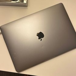 2020 MacBook Air 13.3” Retina 
