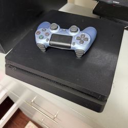 Plastation 4 Slim