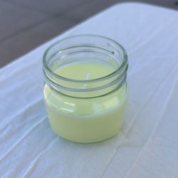 100% Soy Wax Scented Candle 