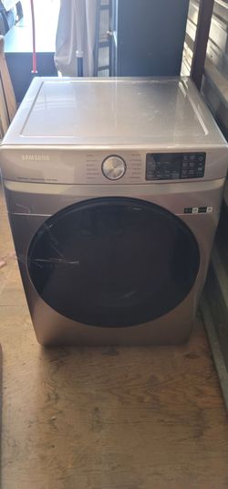 Samsung Smart Washer + Gas Dryer w/ WiFi connectivity in Champagne