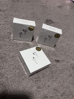 Air Pods 4 Active Noise Cancellation 