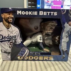 Mookie Head Bobble Head