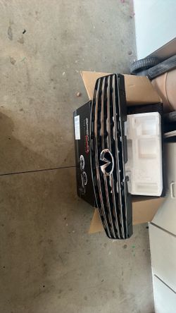 2003-07 Infiniti g35 front grill
