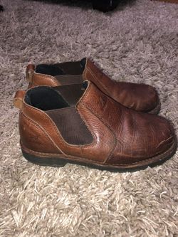 Irish setter by red Wings boots