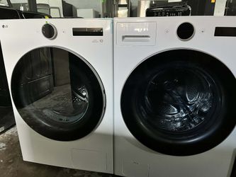 LG - 5.0 Cu. Ft. High-Efficiency Stackable Smart Front Load Washer with Steam and TurboWash And 7.8 cu. ft. Mega Capacity  ventless Smart Front Load D
