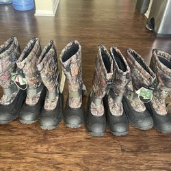 Snow Boots 
