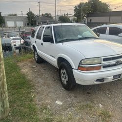 2004 Chevy S10 Blazer 