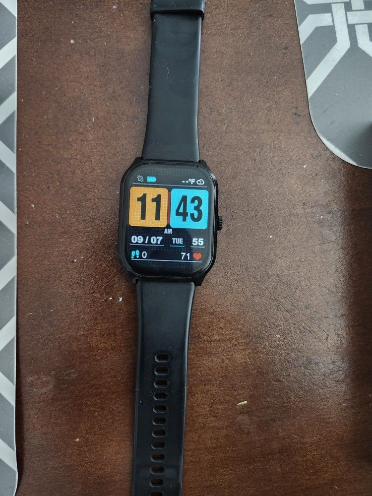 Smartwatch. Android or IOS