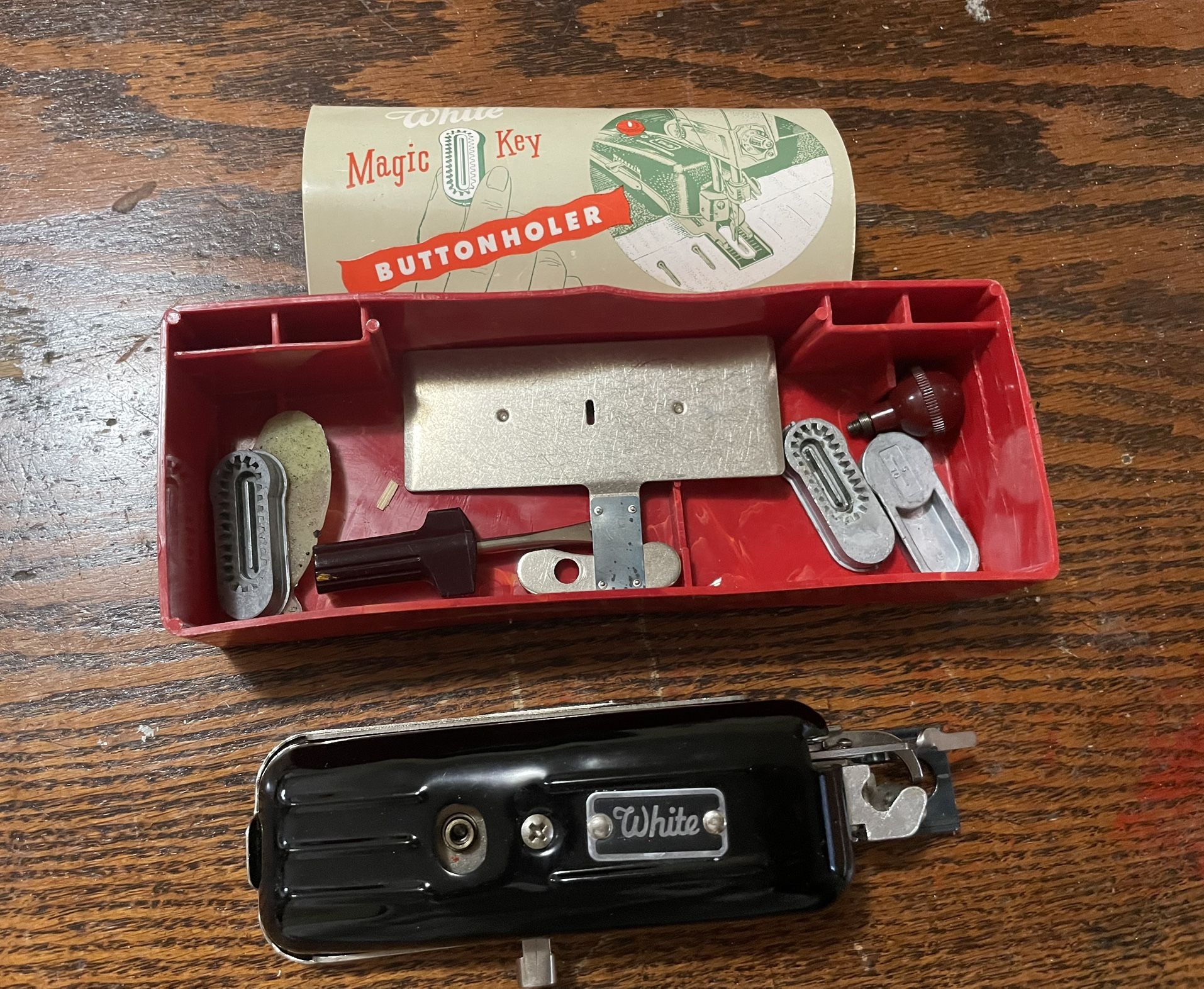 White Buttonholer