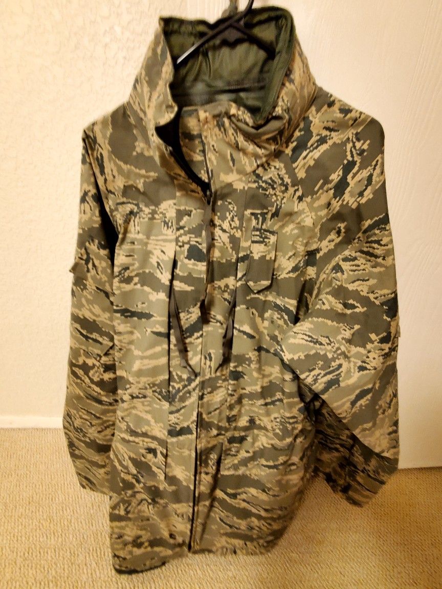 MILITARY PARKA