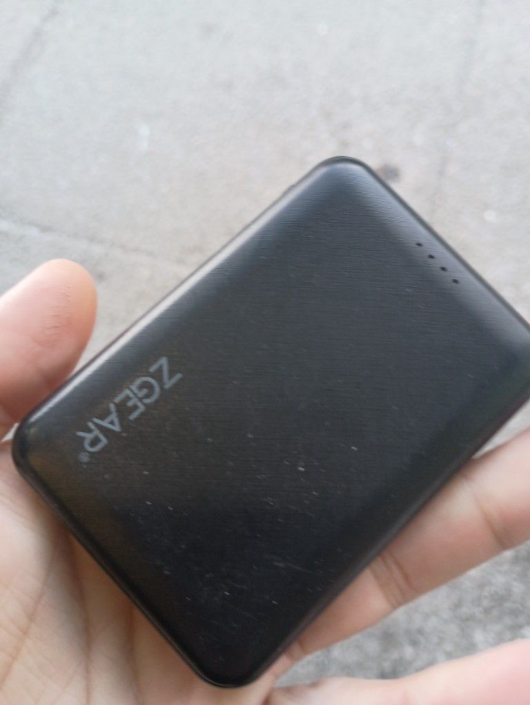 Zegear Mini Portable Battery 