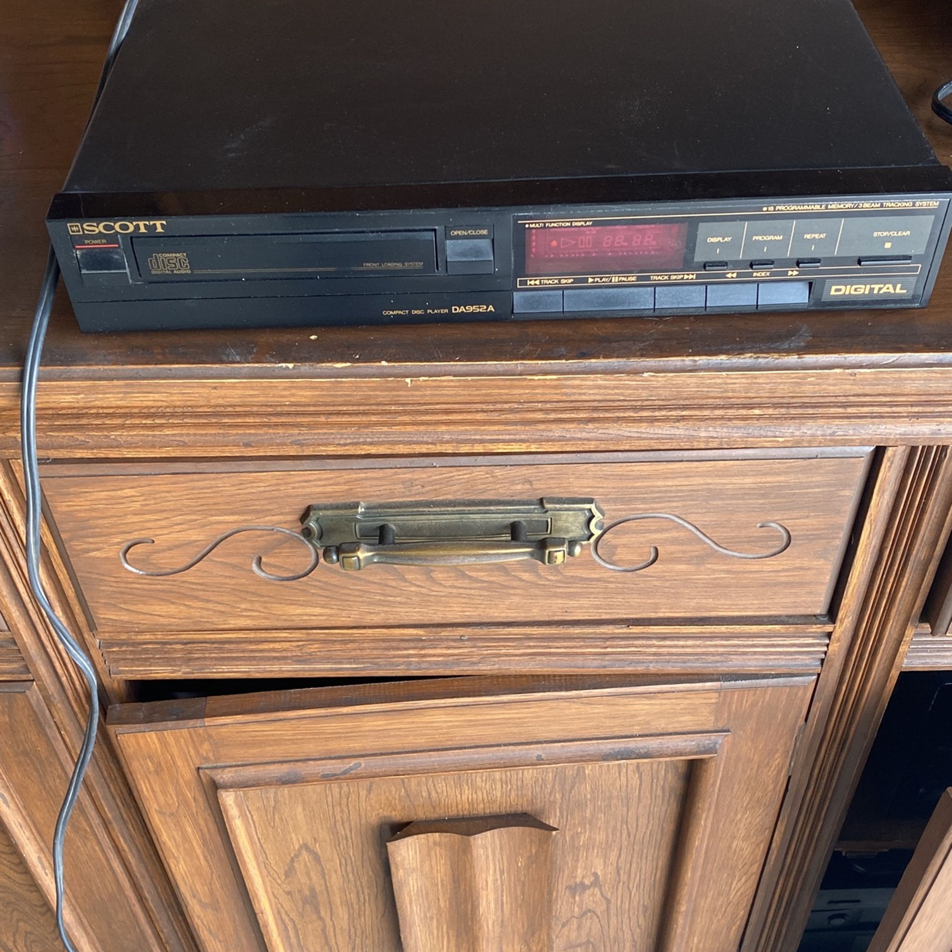 Scott Compact Disc Player